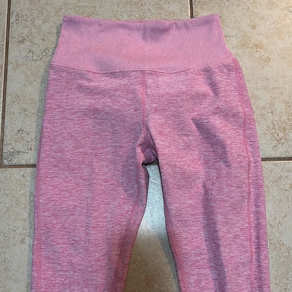 ALO Yoga Alosoft High Waisted Lounge Leggings Parisian Pink Heather Size Small - Picture 3 of 16